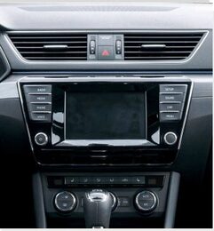 Redukce pro 10" autorádio Škoda Superb III