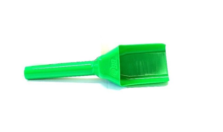 BG Nálevka pro naftové vozy- k nádrži s klapkou