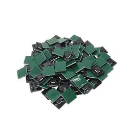 Plastová příchytka čtvercová 23x23mm, 100 ks
