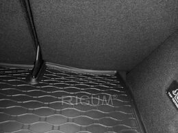 Gumová vana do kufru Dacia Duster 4x2 r.v. 2018->