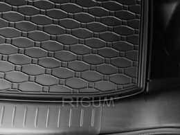 Gumová vana do kufru SUZUKI Vitara r.v. 2015-> horní kufr