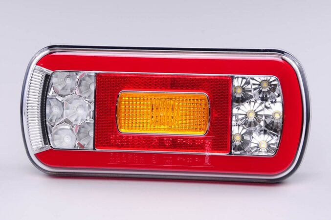 LED světlo FT130 zadní sdružené s couvacím světlem s BAJONETEM pravé