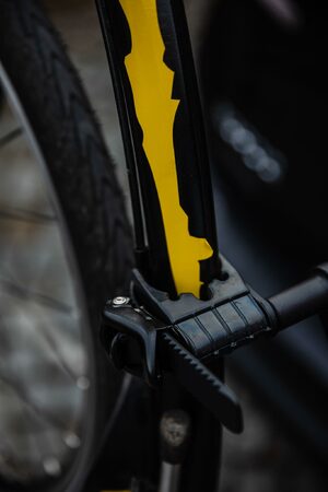 Nosič koloběžek TMK FLY 2 FOOTBIKE na tažné zař. (černý) - ZÁMEK, VAK, SPZ a DOPR. ZDARMA!