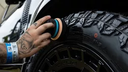 Lesklá impregnace pneumatik Auto Finesse Gloss Tyre Dressing 500 ml