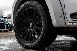 Silný čistič kol Auto Finesse Reactive Wheel Cleaner 1000 lm