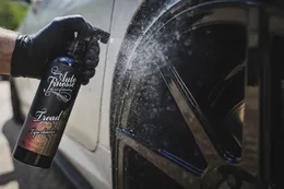Čistič pneumatik Auto Finesse Tread Tyre Cleaner 1000 ml