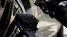 Kartáč na pneumatiky Auto Finesse Rubber Scrubber