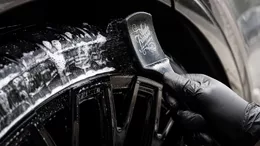 Kartáč na pneumatiky Auto Finesse Rubber Scrubber
