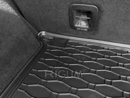 Gumová vana do kufru Mercedes ML r.v. 2012->