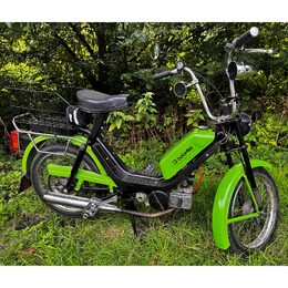 Zvukový systém na motocykl, skútr, ATV s USB, BT, 2 x dálkové ovládání, barva chrom