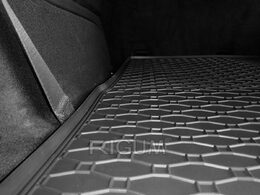 Gumová vana do kufru Dodge Durango r.v. 2011-> 3.řada sklopená
