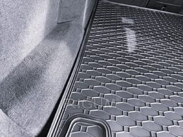 Gumová vana do kufru VOLVO V90 r.v. 2016->