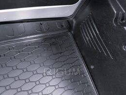 Gumová vana do kufru Opel Combo L1 r.v. 2012-> 5 míst