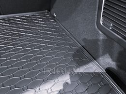 Gumová vana do kufru Ford Focus Hatchback r.v. 2018-> s rezervou