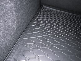 Gumová vana do kufru Fiat Tipo Hatchback r.v. 2016-> s plnohodnotnou rezervou