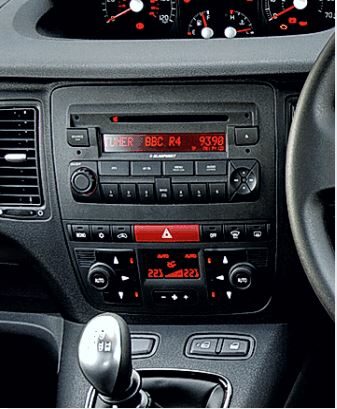 2DIN redukce pro Fiat Idea 2003-, Lancia Musa - černý
