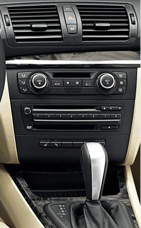 2DIN redukce pro BMW 1 03/2007-10/2013 s automatickou klimatizací