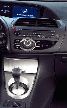 2ISO redukce pro Honda Civic 2006-2011