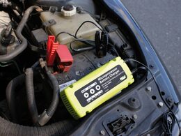 Automatická autonabíječka DFC 150 Pro-user