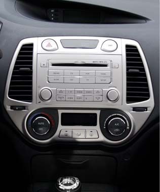 2DIN redukce pro Hyundai i20 03/2009-2012 stříbrný