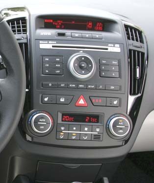 2DIN redukce pro Kia Ceed 2009-2012