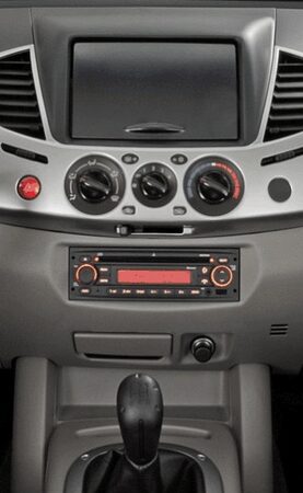2DIN/1DIN redukce pro MITSUBISHI L200 2006-2015