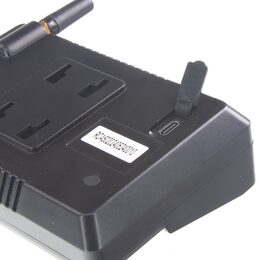 SET bezdrátový digitální kamerový systém + 2 senzory v SPZ se solárním napájením a monitor
