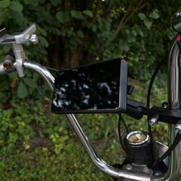 Monitor 5" na motocykl s Apple CarPlay, Android auto, Bluetooth, micro SD