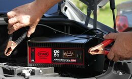 Nabíječka autobaterií HEYNER PREMIUM 11A 18-120Ah 12/24V