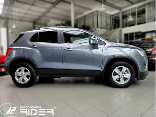 Lišty dveří Chevrolet Trax r.v. 2012->