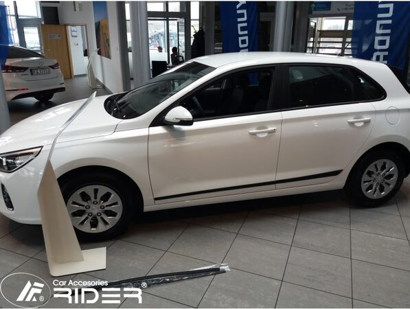 Lišty dveří Hyundai i30 Hatchback r.v. 2017-> 5 dveří