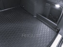 Gumová vana do kufru ŠKODA Superb IV Combi r.v. 2024-> horní kufr