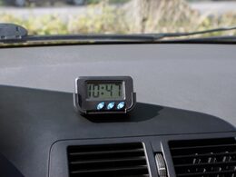 Digitální hodiny APA