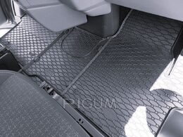 Gumové koberce FORD Tourneo Custom r.v. 2024-> 2 místa (tunel)