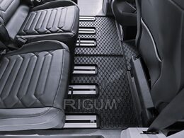 Gumové koberce FORD Tourneo Custom r.v. 2024-> 2.řada