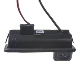 Kamera PAL/NTSC do vozu Ford Mondeo 2011-, Focus 2011-, Freelander 2 v madle kufru