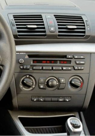 Redukce pro 9" autorádio BMW 1 (2007-2013) s manuální klimatizací