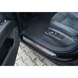 LIŠTY NA PRAHY 4car