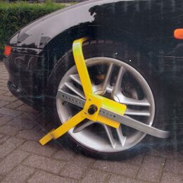Botička na auto - zámek kola 13-15" trojramenný