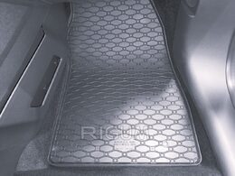 Gumové koberce FORD Tourneo Courier r.v. 2023-> 2 místa