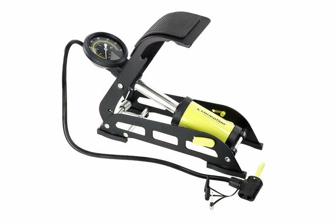 Hustilka nožní s manometrem, 11 BAR/160 PSI, Carmotion