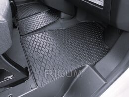 Gumové koberce RENAULT Master r.v. 2024-> 3 místa