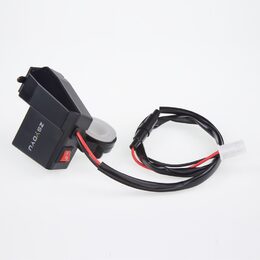 2x USB nabíječka s voltmetrem na motocykl, zelený displej