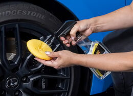 Lesk na pneumatiky - Meguiar's Ultimate Insane Shine Tire Spray, 473ml