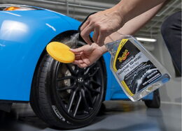 Lesk na pneumatiky - Meguiar's Ultimate Insane Shine Tire Spray, 473ml