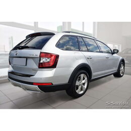 Ochranná lišta hrany kufru - Škoda Octavia III Scout r.v. 2014-2020, černá