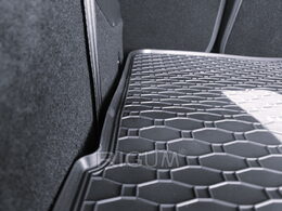 Gumová vana do kufru Peugeot 5008 r.v. 2024-> 7 míst (3.řada sklopená)