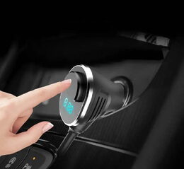 Dvojitá CL zásuvka s 2x USB nabíječkou a CL zástrčkou s voltmetrem