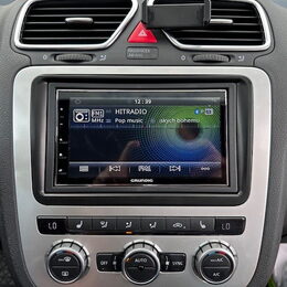 GRUNDIG 2DIN DAB+ / FM autorádio / 6,8" displej / USB / Bluetooth / Apple CarPlay / Androi