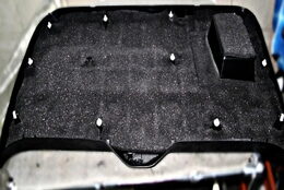 Zvukově izolační a tlumící materiál STP BIPLAST 5 - 37,5 x 50 x 0,5 cm - 1ks